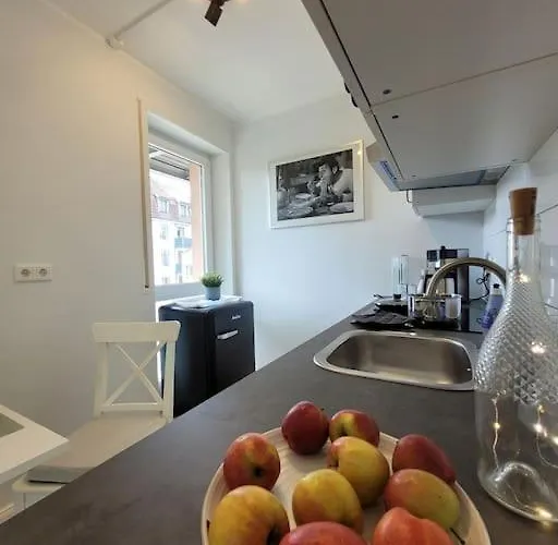 Mit Blick In Den Emsseepark *